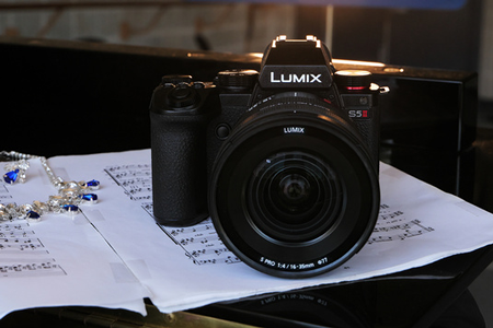 Appareil photo hybride PANASONIC LUMIX S5 MARK II